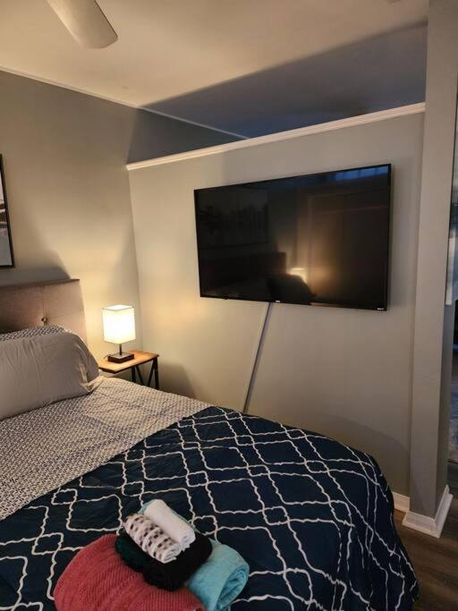 Blue Shark *W7* @ Montrose 1Br Private King Loft Apartment ฮูสตัน ภายนอก รูปภาพ